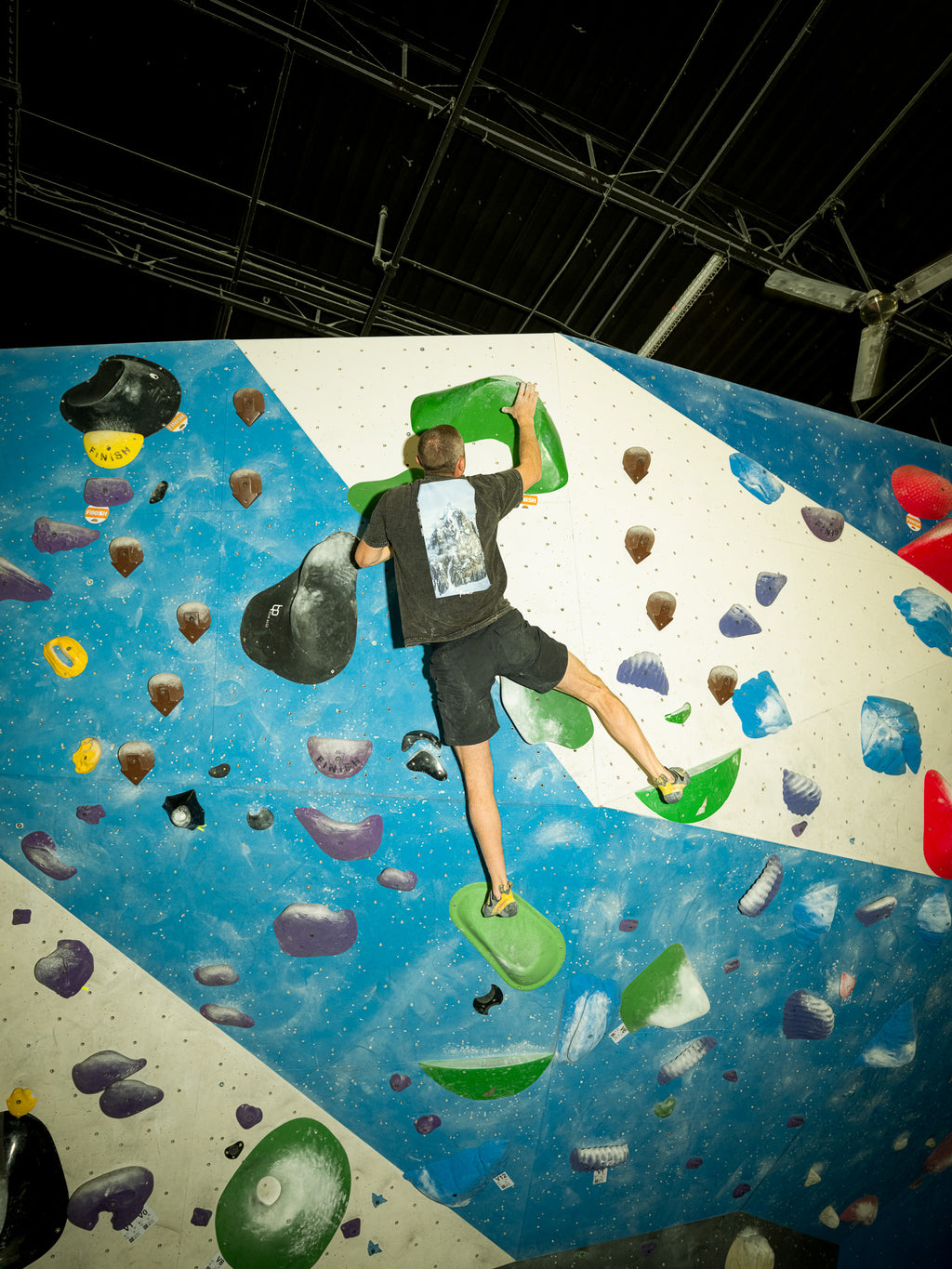 001 TEETH IN THE SKY